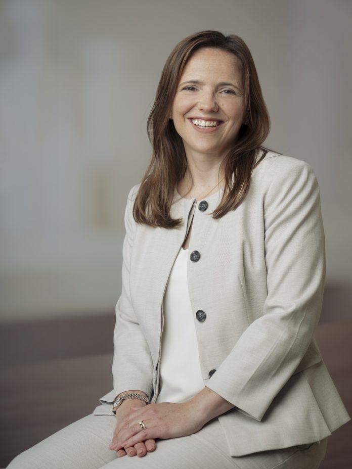 site-industries-cosmetiques Sarah Reisinger est nommée directrice de la recherche du groupe Firmenich.
