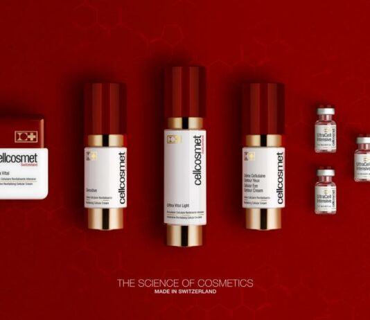 site-industries-cosmetiques 红色背景上的一组化妆品，带有一点自动拼接的效果。