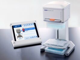 site-industries-cosmetiques A tablet with a microscope attached for automatic drawing.