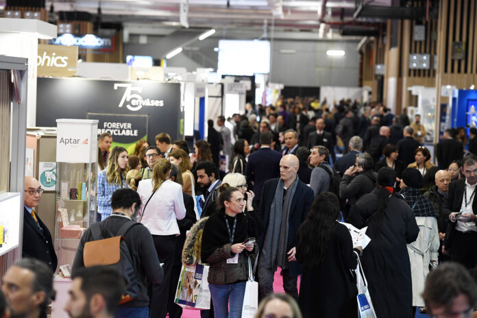 site-industries-cosmetiques Uma casa cheia na Semana da Embalagem de Paris.