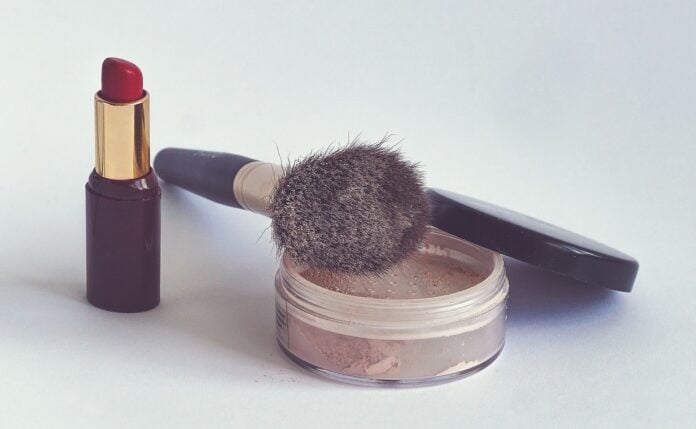 cosmetics-1543276_1920 rc