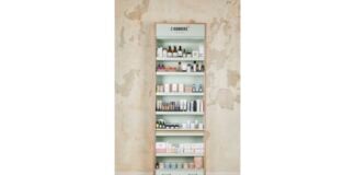 Armoire à beauté