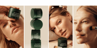 site-industries-cosmetiques 四张图片展示了一位皮肤白皙的女士使用绿色罐子里的 Kat Burki 护肤品。在一张图片中，产品被叠放在一起，而在另一张图片中，这位女士用刷子将面霜涂抹在脸上。.